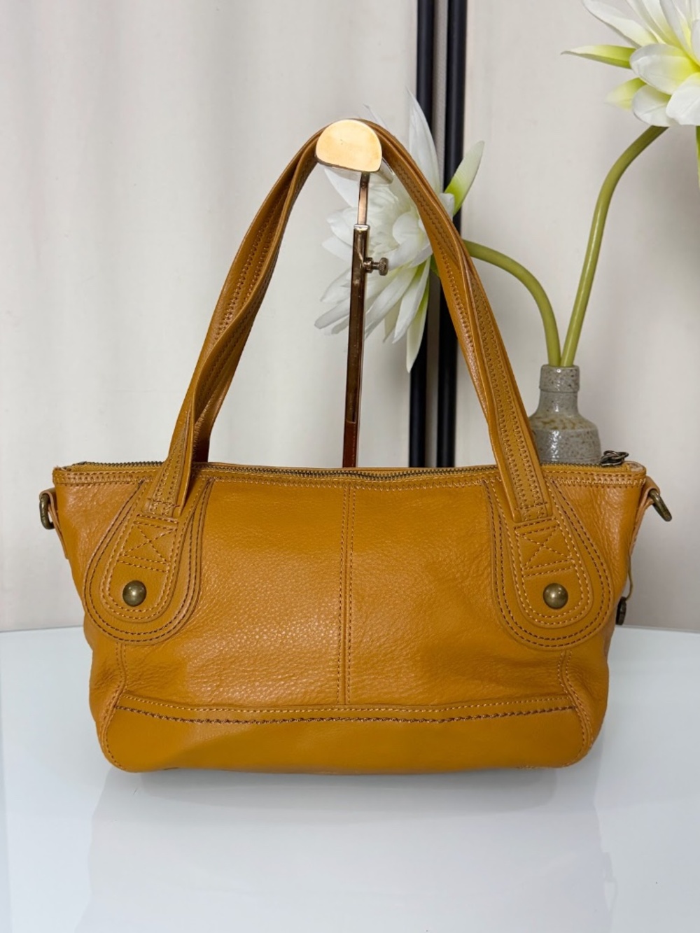 The Sak Originals Mustard Yellow / Ochre Leather Medium Shoulder Bag Purse